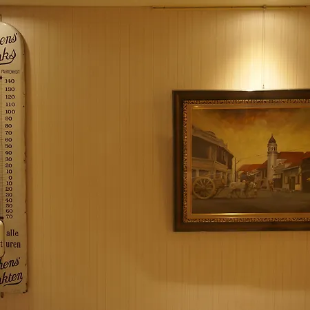 Varna Culture Hotel Soerabaia-3
